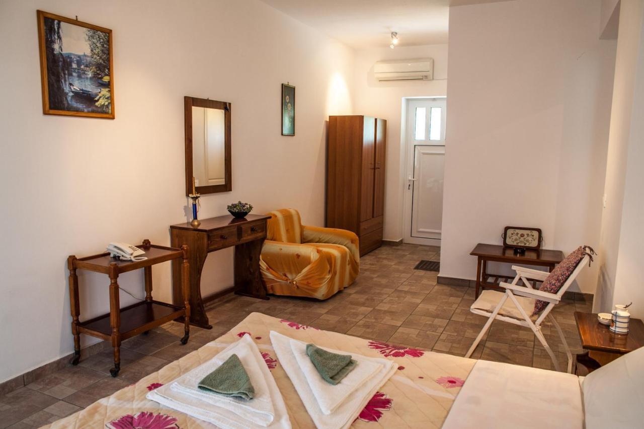 Thimios Rooms Keramiaí Exteriör bild