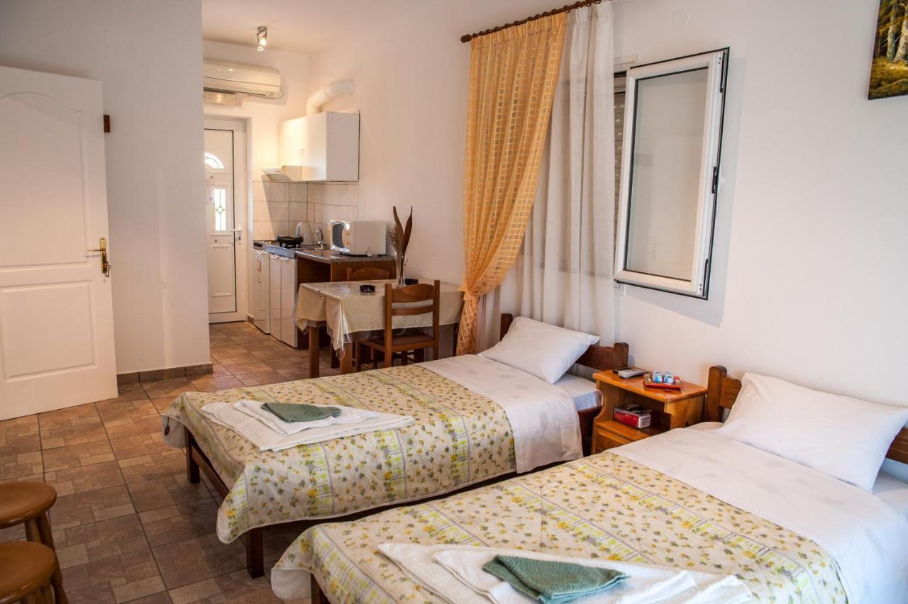 Thimios Rooms Keramiaí Exteriör bild